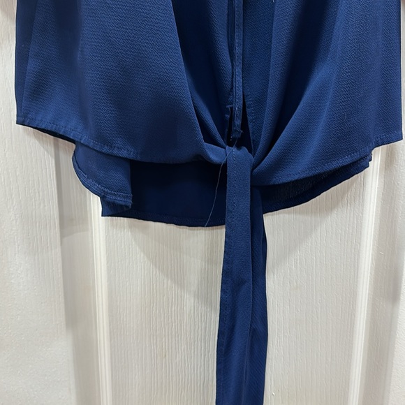 Top L - Picture 3 of 8